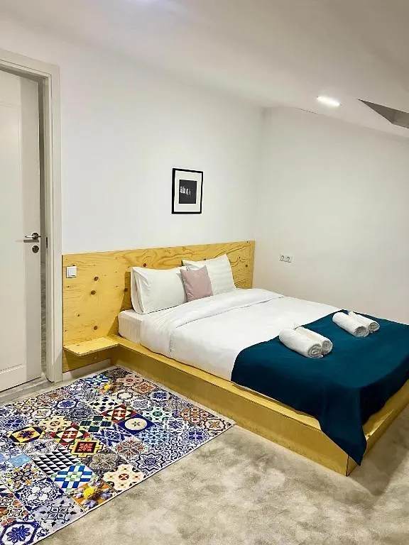 Opera Boutique Hotel Tbilisi 4*,
